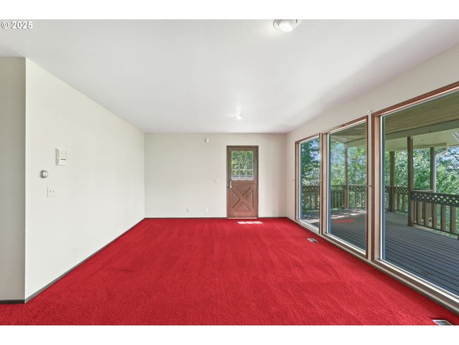 Family Room-Main | Image 10