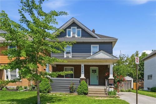 lower-4849 Willmott St, Niagara Falls, ON, L2E1Z5 | Card Image