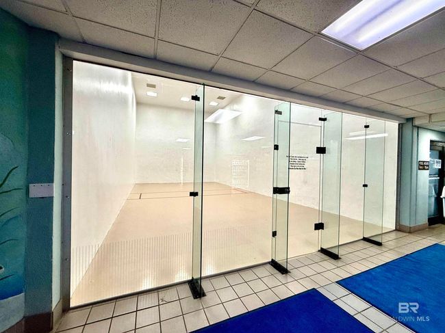 Raquetball Courts | Image 18