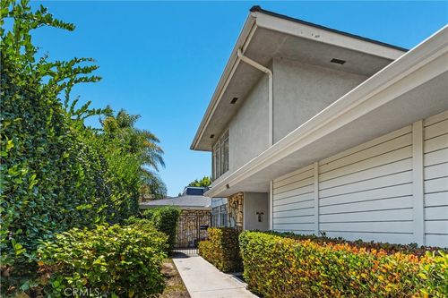 359 361 Roswell, Long Beach, CA, 90814 | Card Image