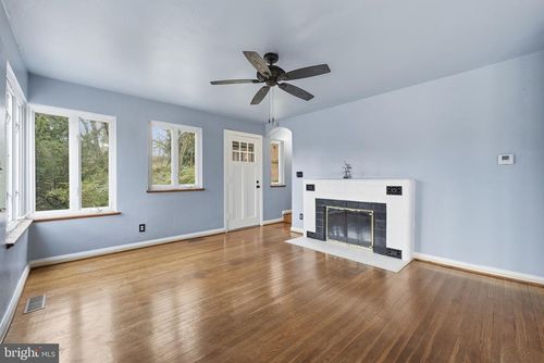 2030 N Quinn St, ARLINGTON, VA, 22209-1113 | Card Image