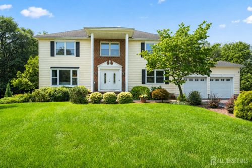 24 Van Hise Ct, East Brunswick, NJ, 08816-3439 | Card Image