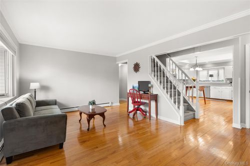 89 Cotter Street, Islip, NY, 11795 | Card Image