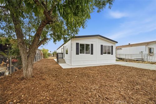 27615 Harrison Ave, Menifee, CA, 92585-9552 | Card Image