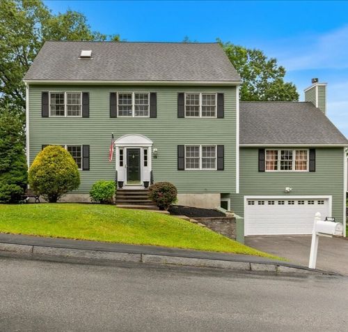 13 Towne Hill Rd, Haverhill, MA, 01835-8279 | Card Image