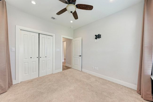 110 Chaumont St, House other with 3 bedrooms, 2 bathrooms and 2 parking in Kingsland TX | Image 32