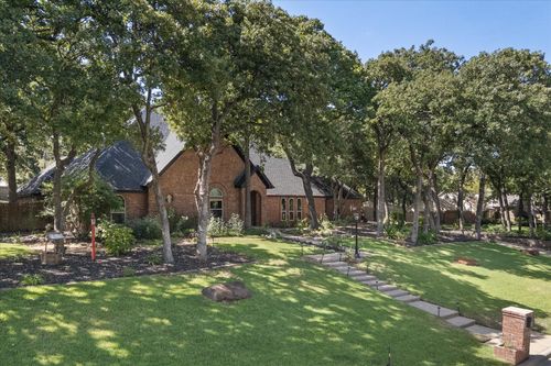 1518 Windsor Forest Trl, Keller, TX, 76262-8801 | Card Image