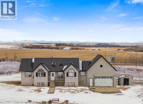 31017 23 Ave, Didsbury, AB, T0M0W0 | Card Image