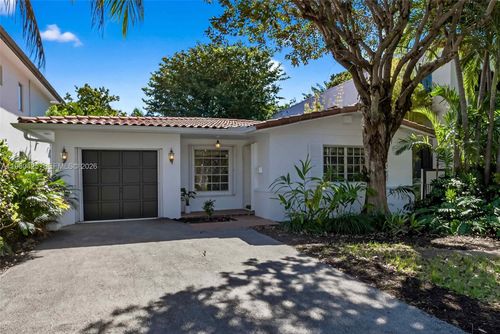 5210 Sunset Dr, Miami, FL, 33143-5920 | Card Image