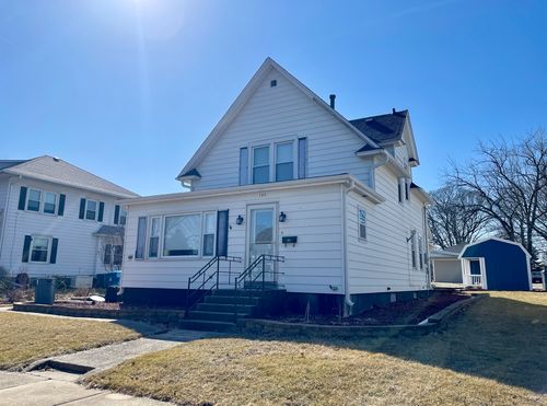 120 Snow St, Chadwick, IL, 61014-9405 | Card Image