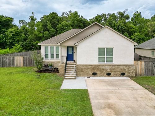 22167 Moss St, Ponchatoula, LA, 70454-5487 | Card Image