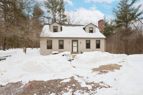 20 Vine St, Douglas, MA, 01516-2700 | Card Image