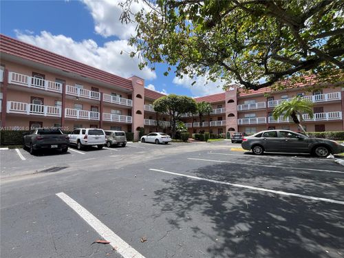 apt-106-9420 Sunrise Lakes Blvd, Sunrise, FL, 33322-1216 | Card Image