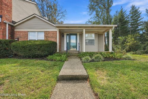 8606 Locust Ct, Louisville, KY, 40242-3427 | Card Image