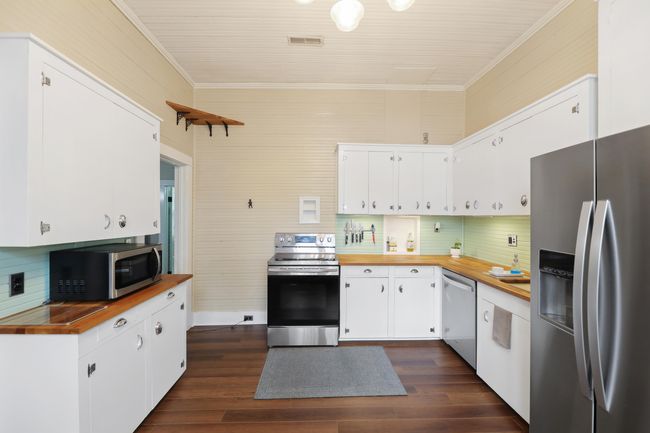 Kitchen | Image 22