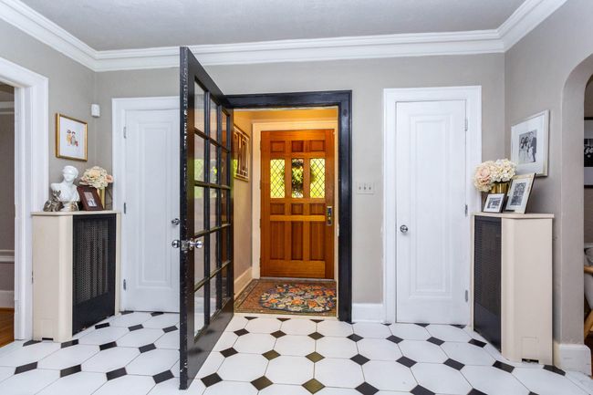 953 Berkshire Rd, House other with 5 bedrooms, 5 bathrooms and null parking in Grosse Pointe Park MI | Image 4