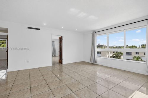 301-1020 94th St, Bay Harbor Islands, FL, 33154-2394 | Card Image