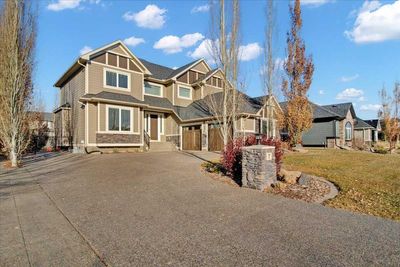 7 Cimarron Estates Manor, House detached with 4 bedrooms, 2 bathrooms and 4 parking in Okotoks AB | Image 1