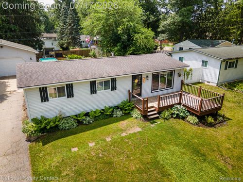 234 Arabelle St, Commerce Twp, MI, 48382-3202 | Card Image