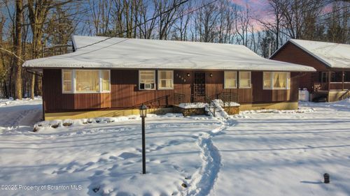 3908 Navaho Ln, Lake Ariel, PA, 18436 | Card Image