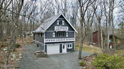 100 Cottonwood Dr, Lords Valley, PA, 18428-4003 | Card Image