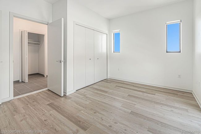 212 - 7410 Kercheval St, Condo with 2 bedrooms, 2 bathrooms and null parking in Detroit MI | Image 11
