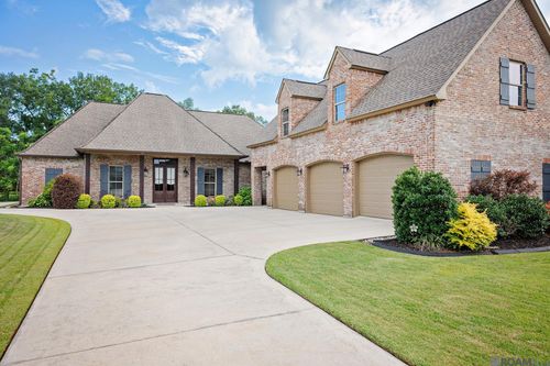 11081 Toria Ln, Saint Amant, LA, 70774-3322 | Card Image