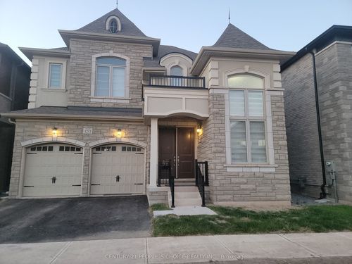 3253 Dove Dr, Oakville, ON, L6H | Card Image