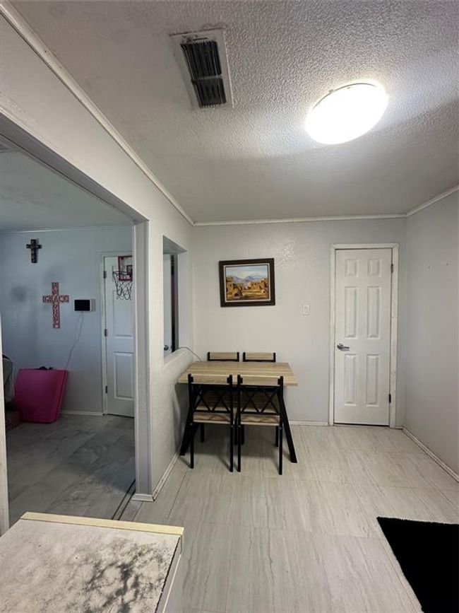 242 Reeder St, House other with 3 bedrooms, 1 bathrooms and null parking in Buffalo TX | Image 9
