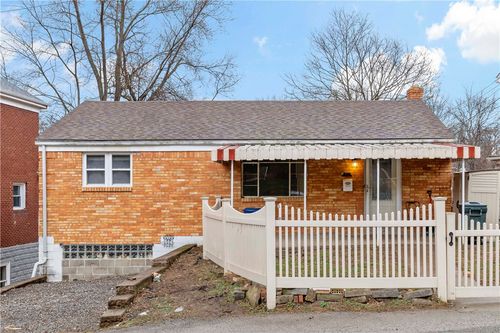 811 Eathan Ave, Brookline, PA, 15226-1626 | Card Image