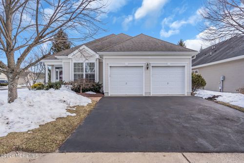 83 Huntington Dr, JACKSON, NJ, 08527-4484 | Card Image