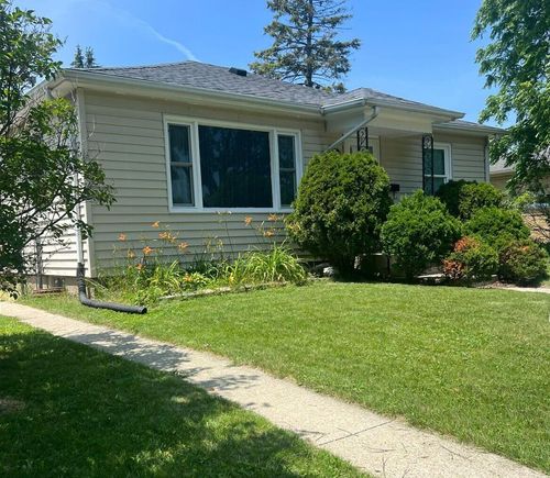 3438 9th Ave, RACINE, WI, 53402-3744 | Card Image