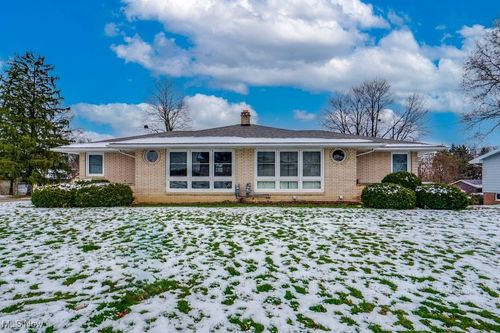 112 Greenwood Ave, Rittman, OH, 44270-1243 | Card Image