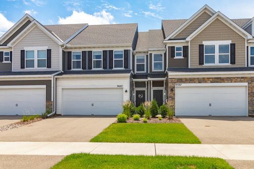 9607 4th St N, Lake Elmo, MN, 55042-4523 | Card Image