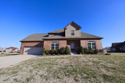 309 Ellington Dr, House other with 3 bedrooms, 2 bathrooms and 4 parking in Clarksville TN | Image 1