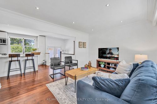 36 Farr Ave, Sharon, ON, L0G1V0 | Card Image