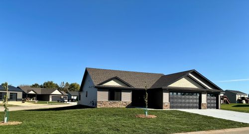 602 9th St, Wanamingo, MN, 55983-2806 | Card Image