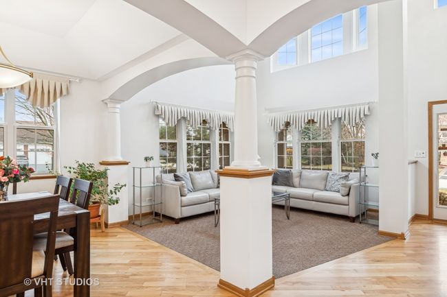 6170 Oakmont Ln, House other with 4 bedrooms, 4 bathrooms and 2 parking in Gurnee IL | Image 6