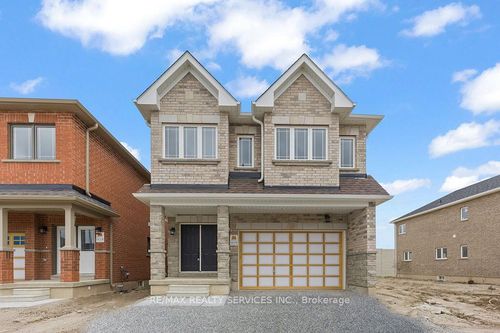 106 Palace St, Thorold, ON, L2V0M9 | Card Image