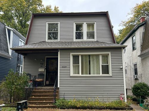 2005 Darrow Ave, Evanston, IL, 60201-3405 | Card Image