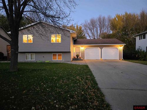 1808 Ashland Road, New Ulm, MN, 56073 | Card Image