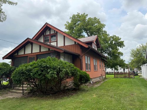 2232 W 3rd St, Waterloo, IA, 50701-3710 | Card Image