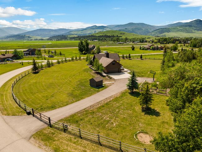100 N Low Bench Rd, House other with 3 bedrooms, 2 bathrooms and null parking in Gallatin Gateway MT | Image 39