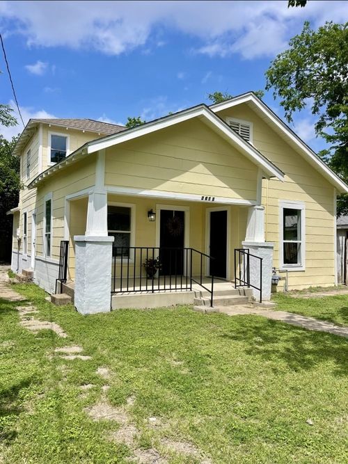 2613 Hale Ave, Fort Worth, TX, 76106-7428 | Card Image