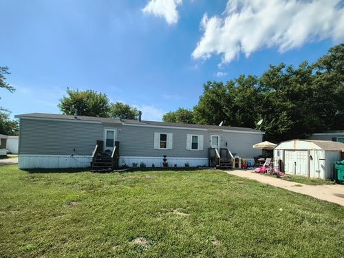 127 Pickwick Dr, Gardner, IL, 60424-9717 | Card Image