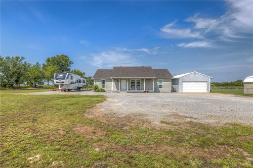 8302 Covenant Cv, Colcord, OK, 74338-3404 | Card Image