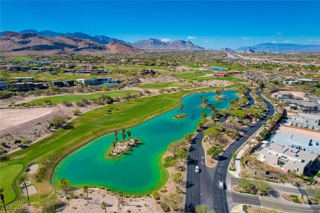 UNIT-1069 - 11280 Granite Ridge Dr, Condo with 4 bedrooms, 5 bathrooms and null parking in Las Vegas NV | Image 87