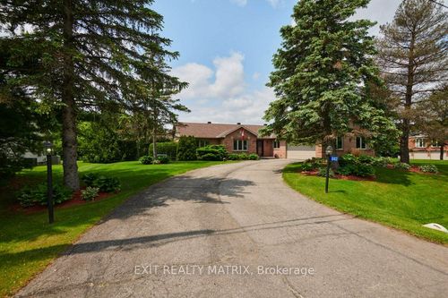 842 Apple Lane, Cumberland, ON, K4C1C1 | Card Image