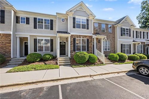 45 Ledger Stone Ln, Greensboro, NC, 27407-4199 | Card Image