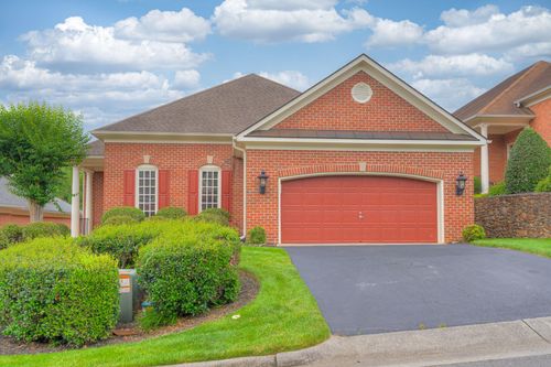 6554 Fairway Estates Dr, Roanoke, VA, 24018-7432 | Card Image